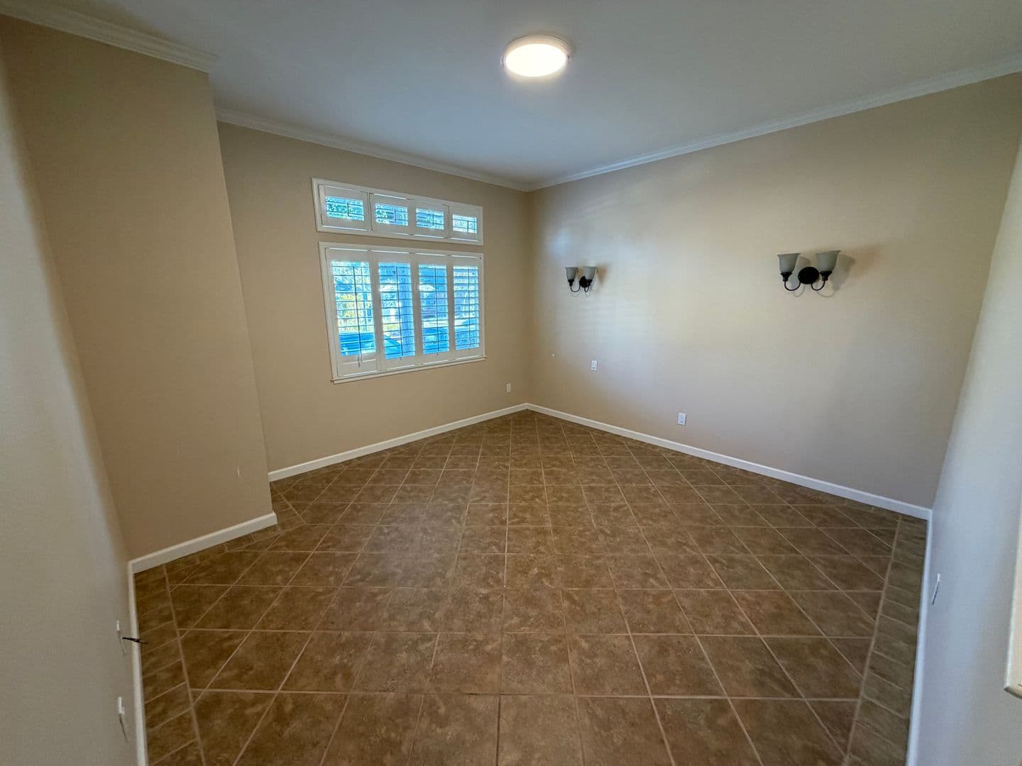 Davis Townhome: 3127 Woods Circle
