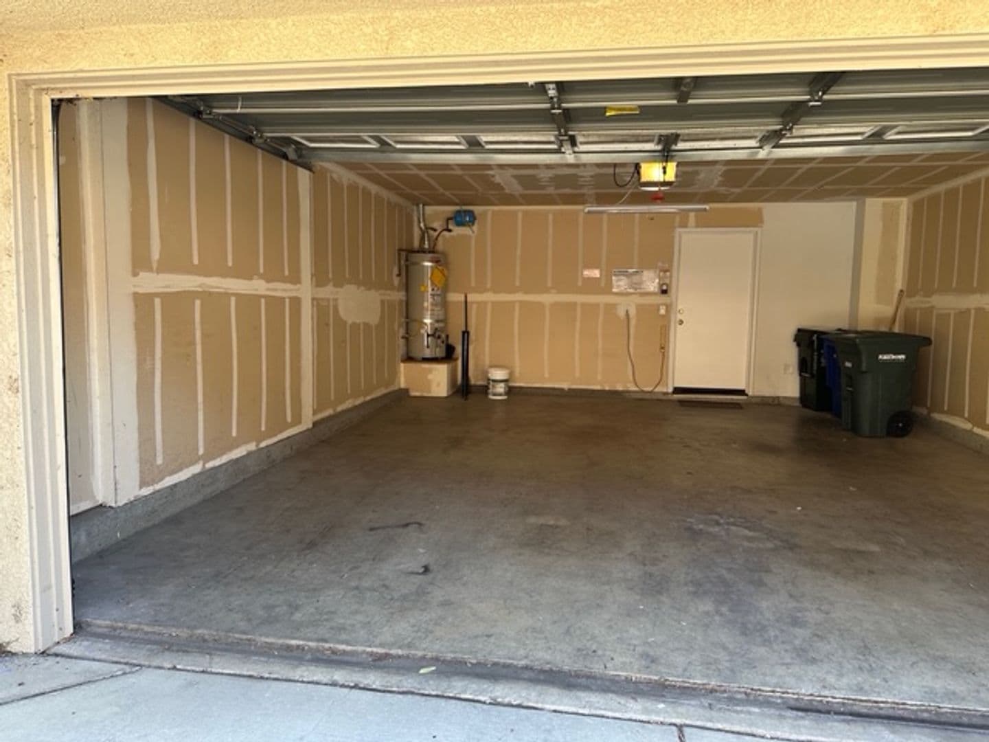 Sacramento Condo: 3301 N Park Dr #3916