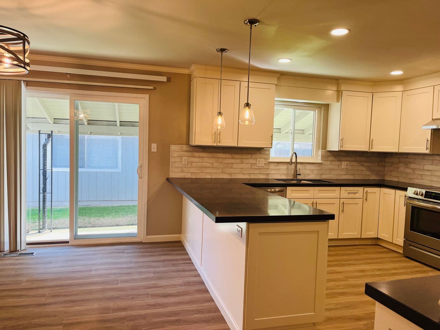 Elk Grove House: 9301 Mazatlan Way