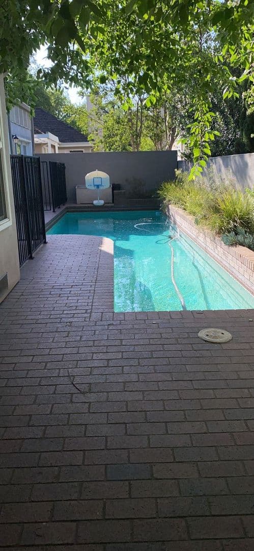 Sacramento House: 3636 Folsom Blvd.