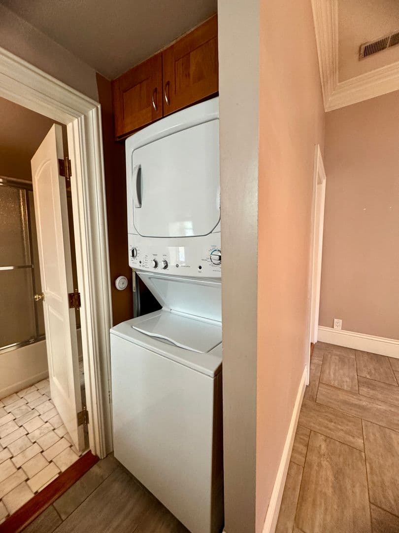Sacramento Apartment: 519 13th Street