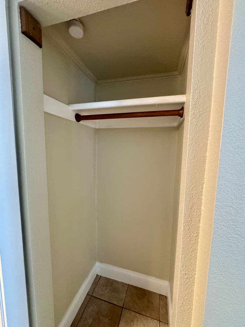 Sacramento Apartment: 519 13th Street