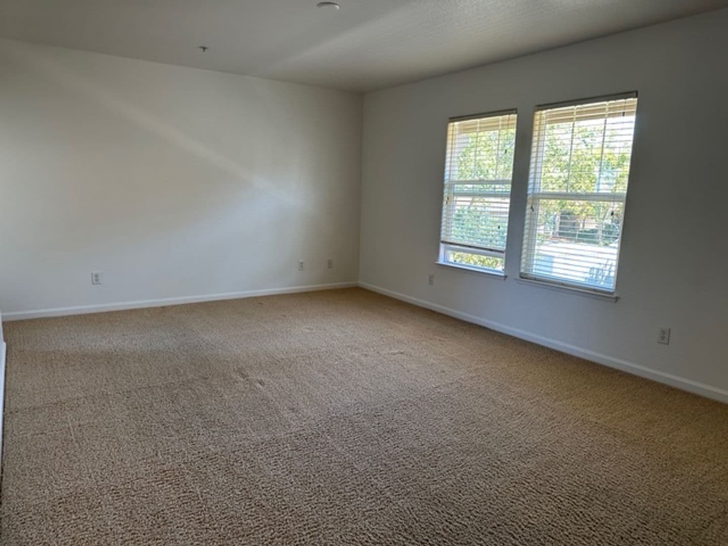 Sacramento Condo: 3301 N Park Dr #3916