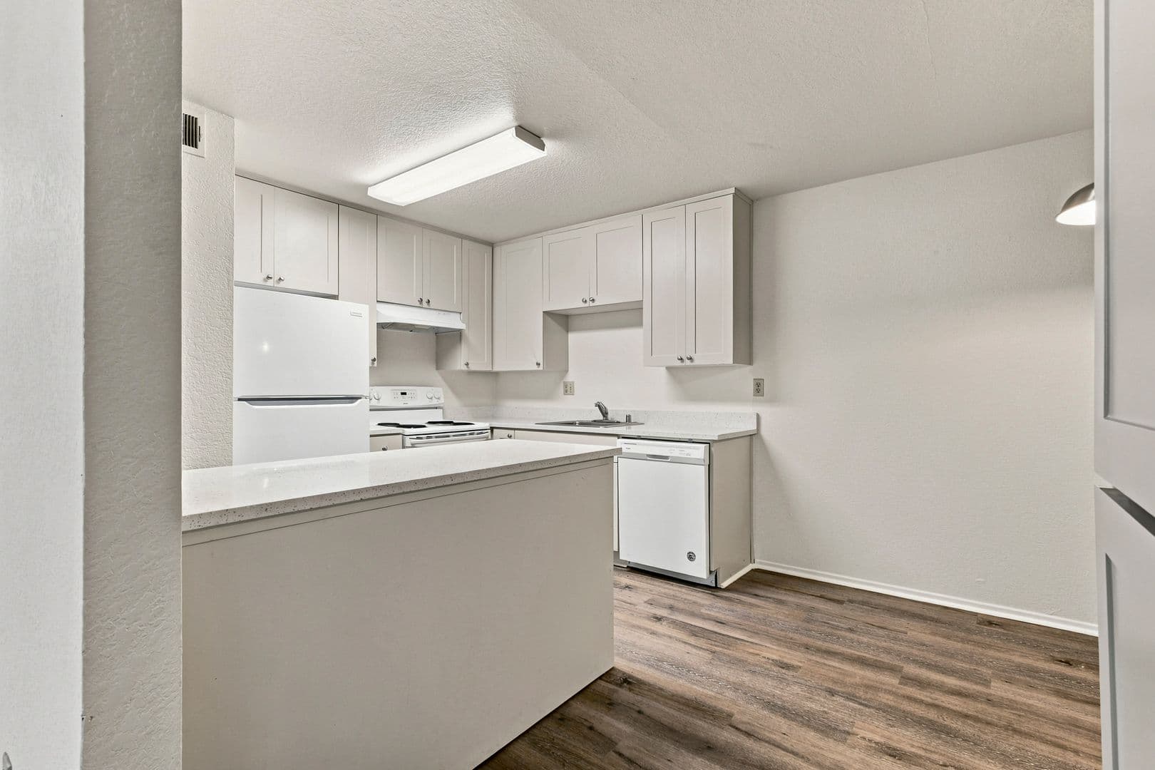 Davis Apartment: 2255 Sycamore Lane