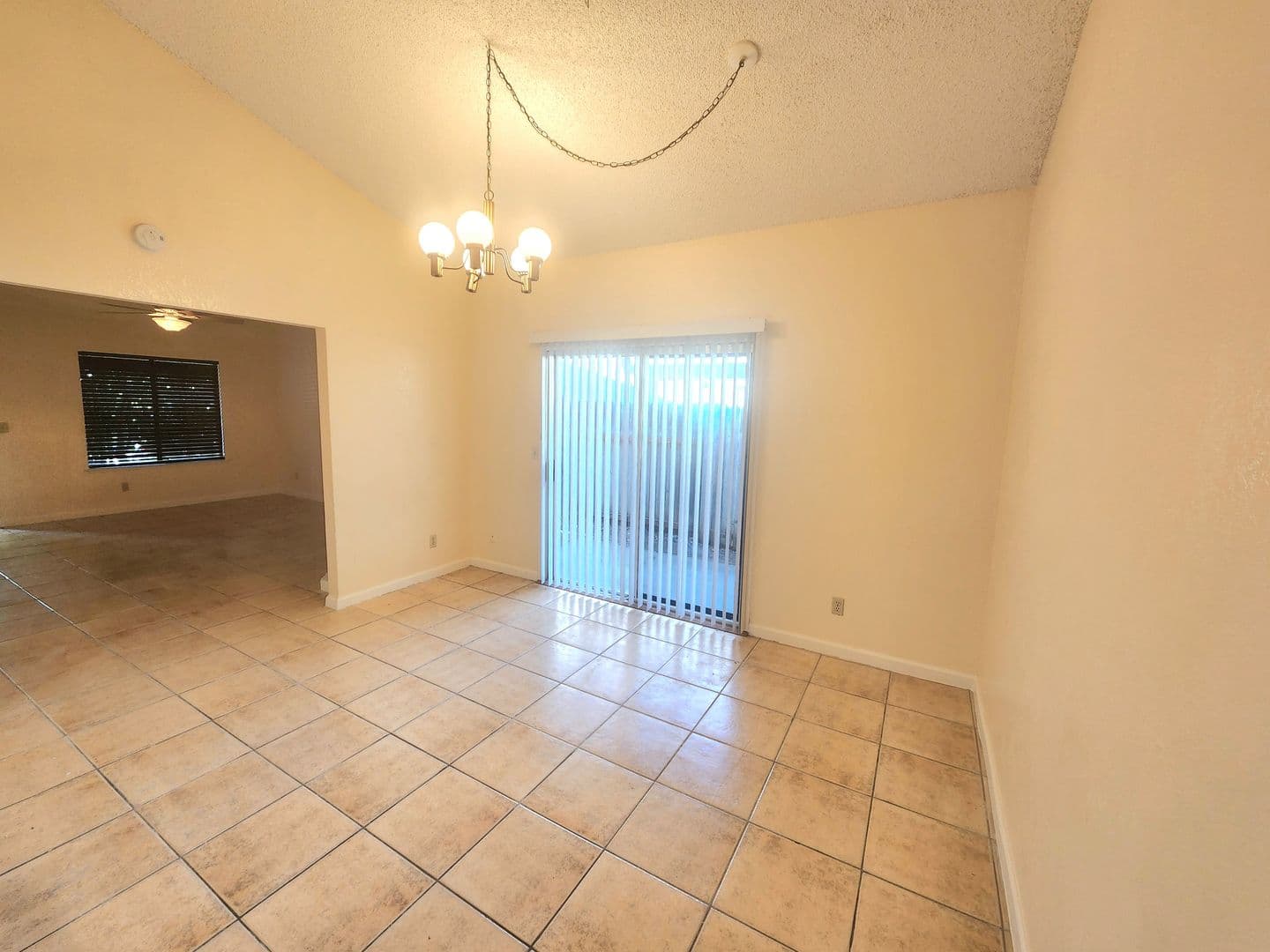 Sacramento Apartment: 4921-4923 Saddlerock Way