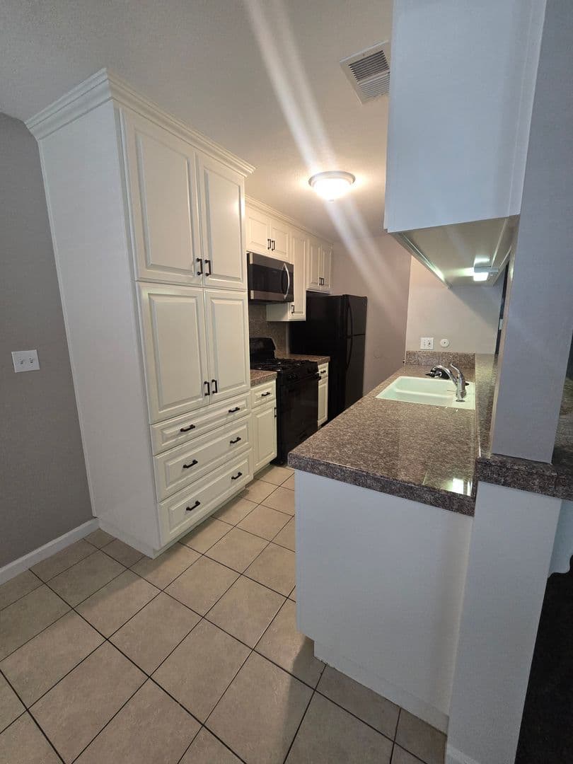 Auburn Condo: 3743 Park Drive, #2