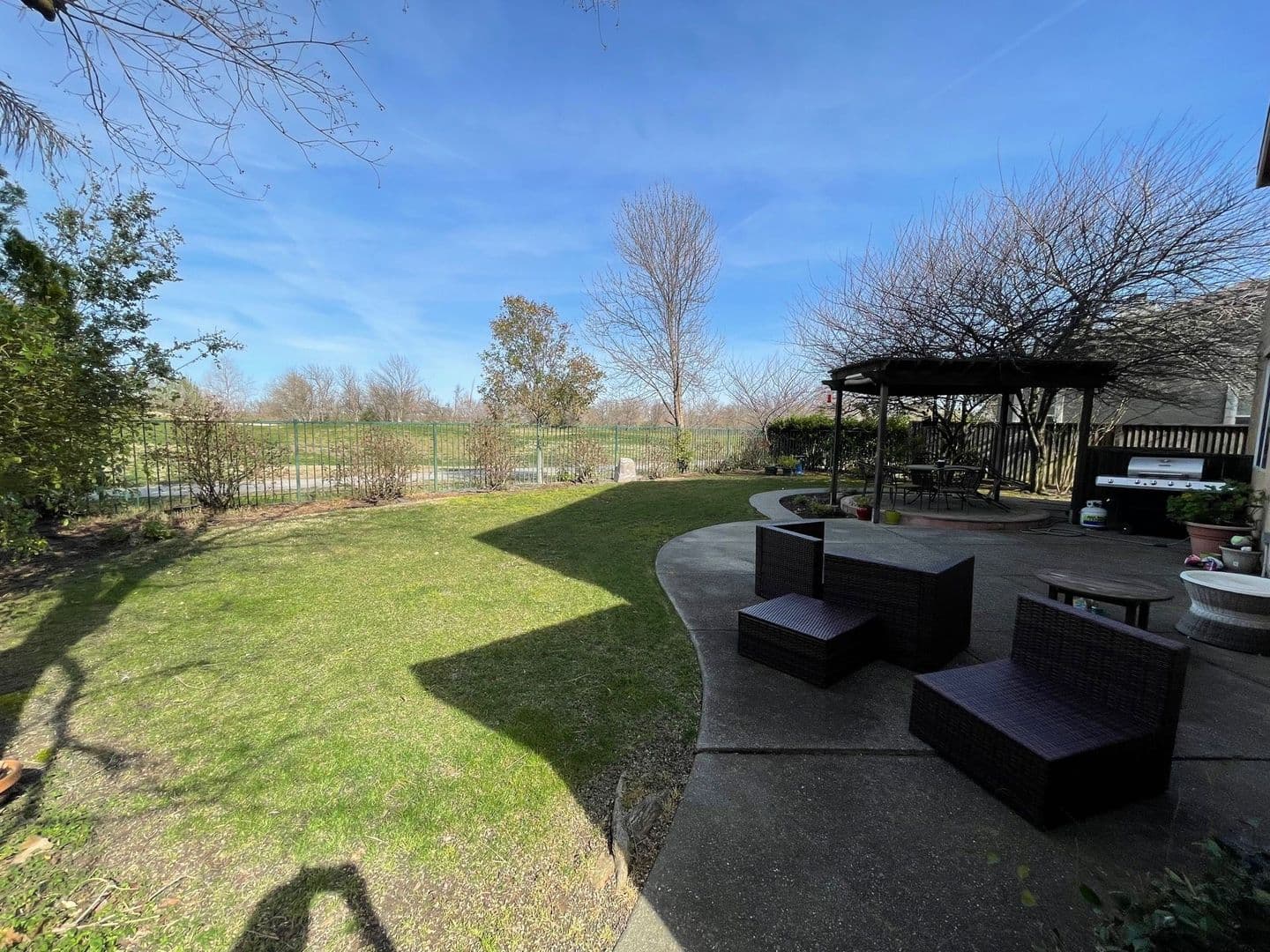 Davis House: 2951 Audubon Cir