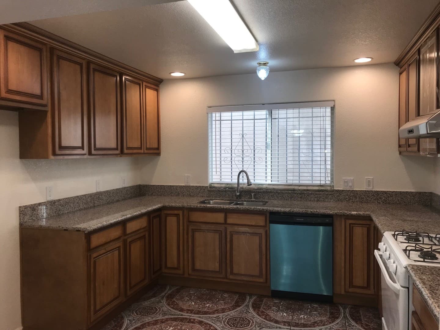 Sacramento House: 7546 24th Street