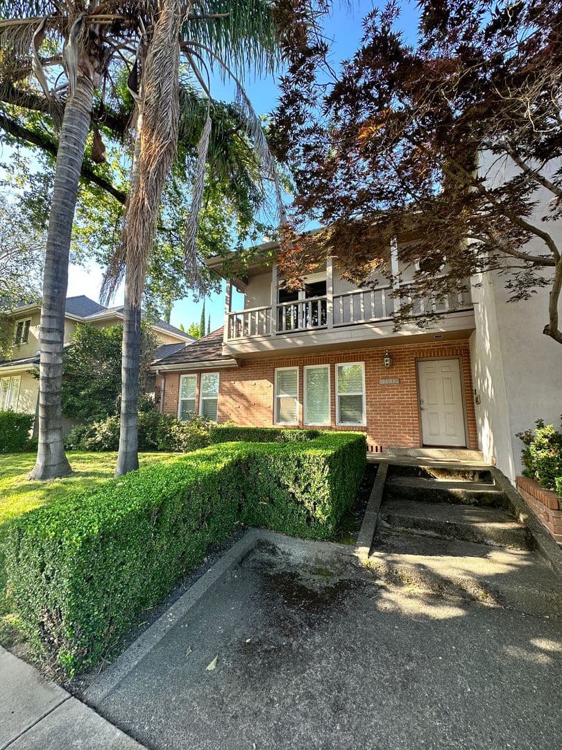 Sacramento House: 3636 Folsom Blvd.