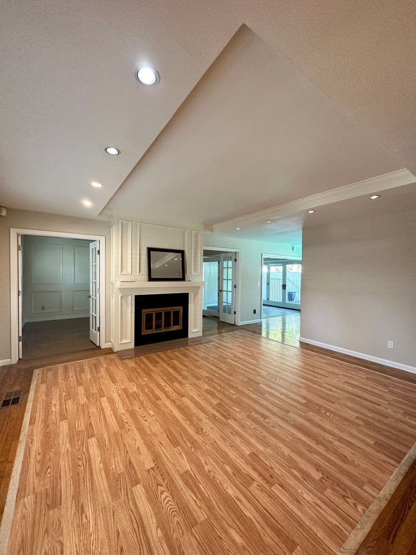 Sacramento House: 3636 Folsom Blvd.