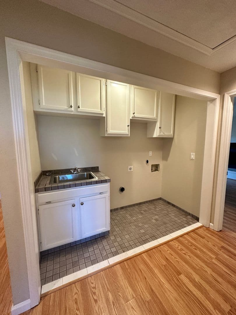 Sacramento House: 3636 Folsom Blvd.