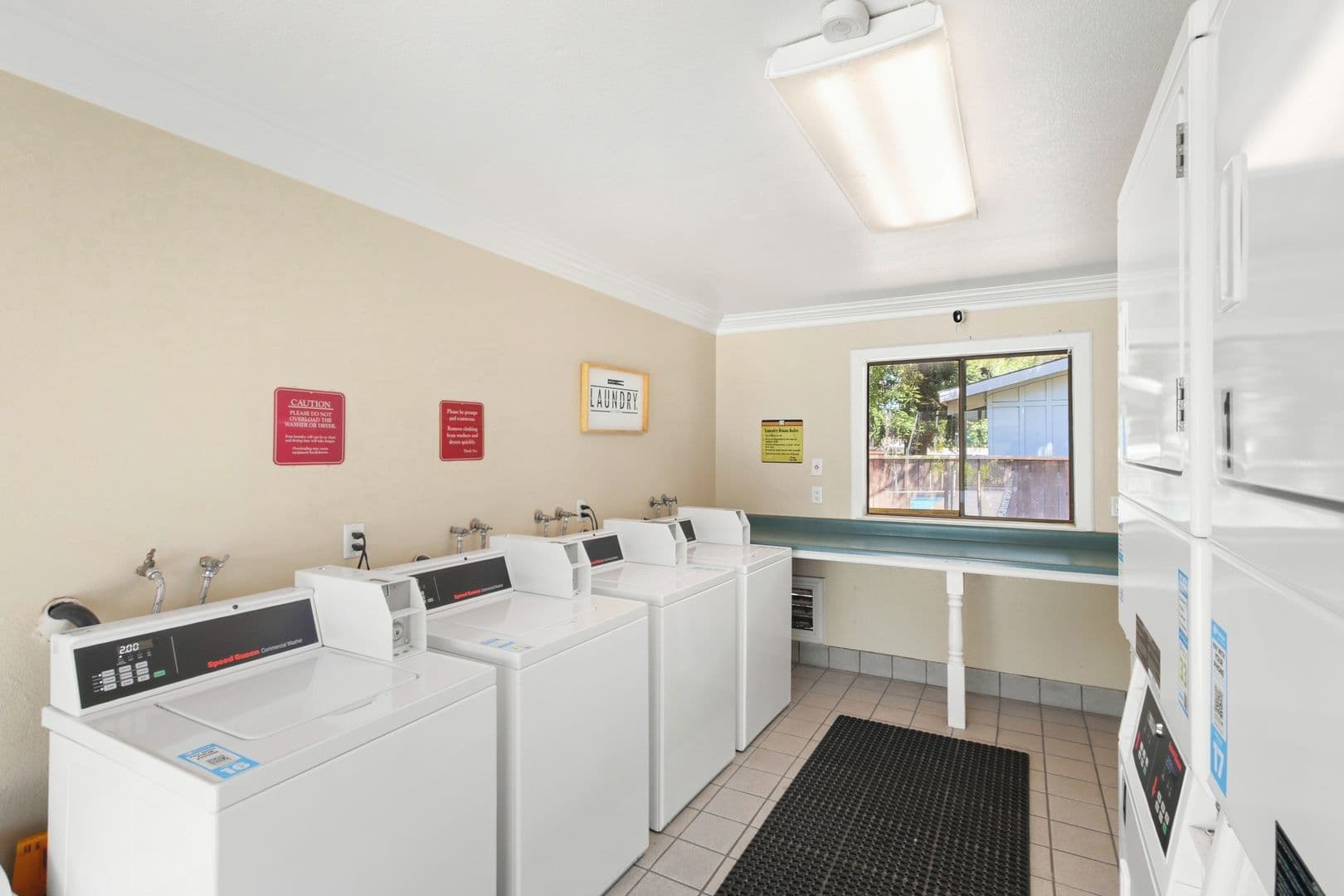 Davis Apartment: 1050 Lake Blvd.