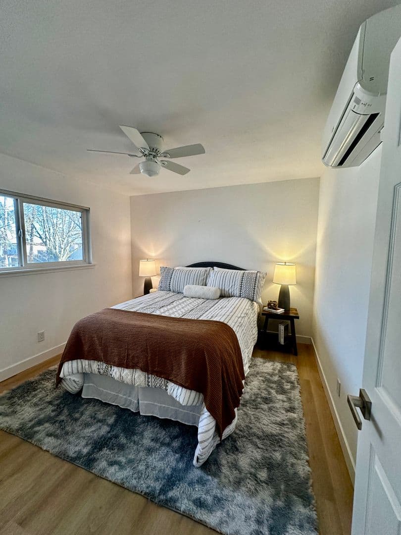Davis Apartment: 505 - 525  I Street