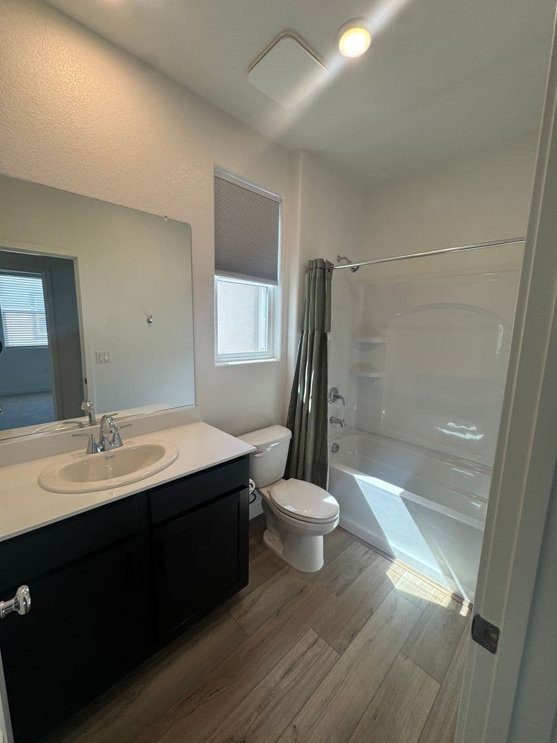 Davis House: 1107 Baylor Terrace