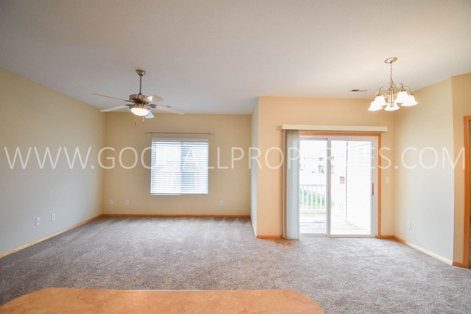 Johnston Condo: 10320 Norfolk Dr #4