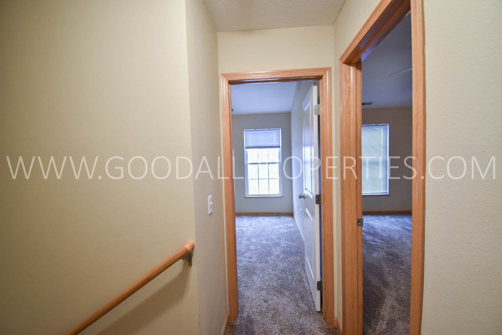 Urbandale Townhome: 15404 Townsend Avenue