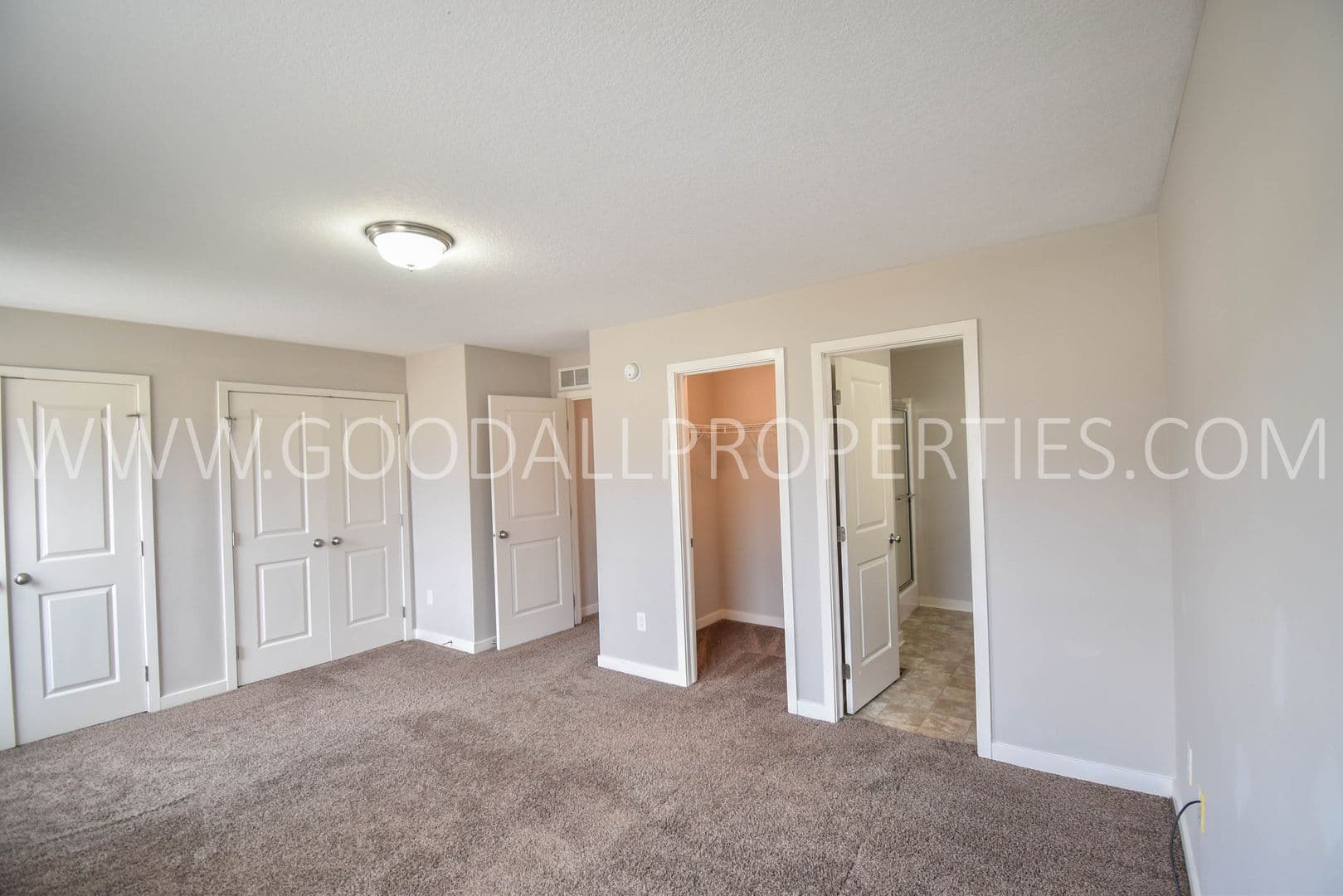 West Des Moines Townhome: 7890 Cottonwood Lane