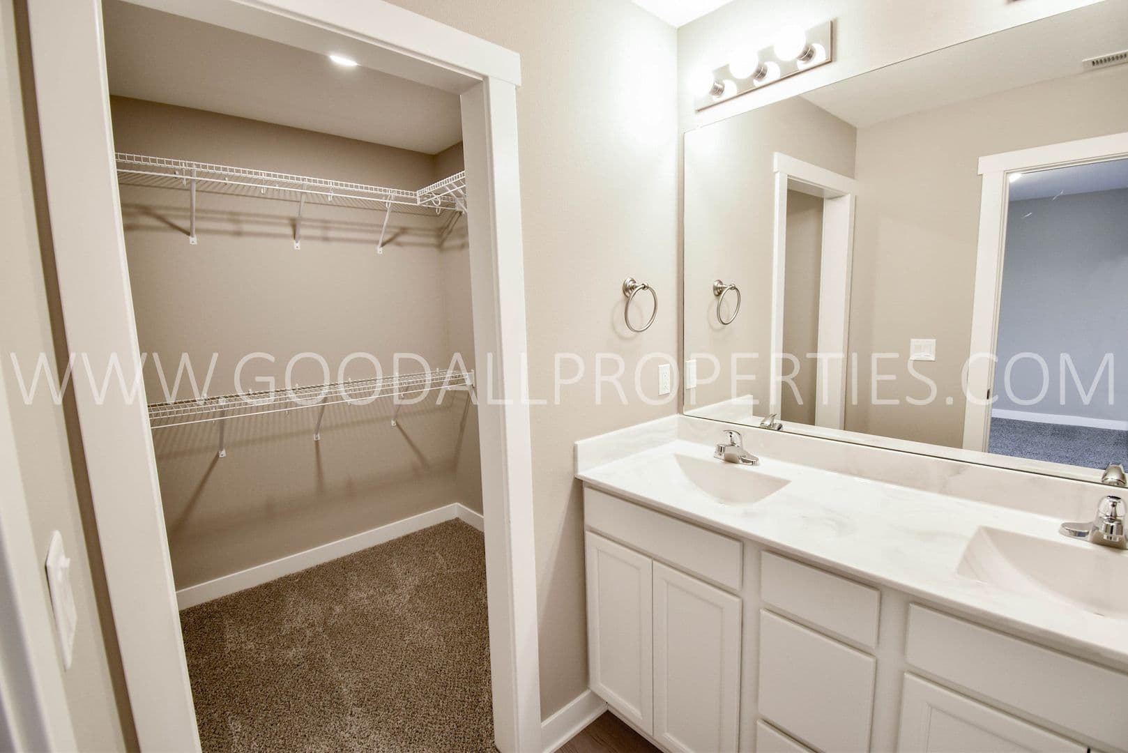 Adel House: 1920 Southbridge Dr