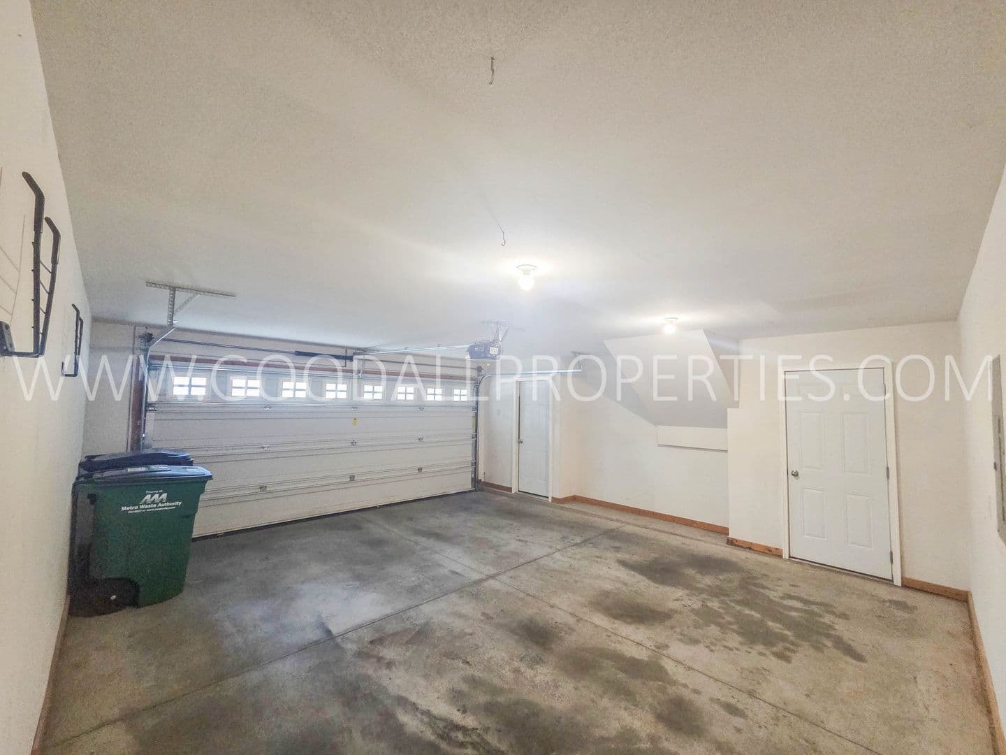 Urbandale Townhome: 15305 Townsend Avenue