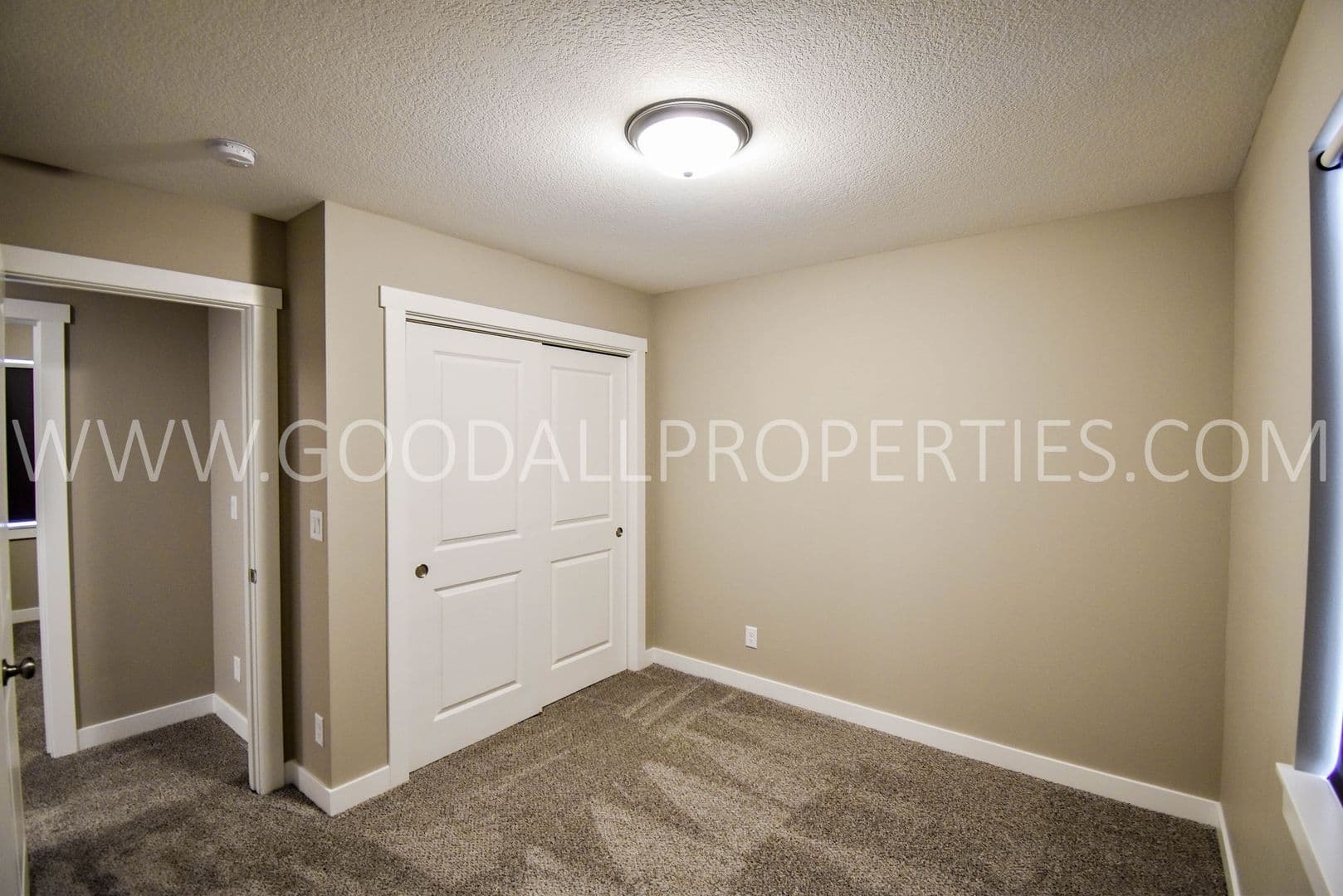 Adel House: 1920 Southbridge Dr