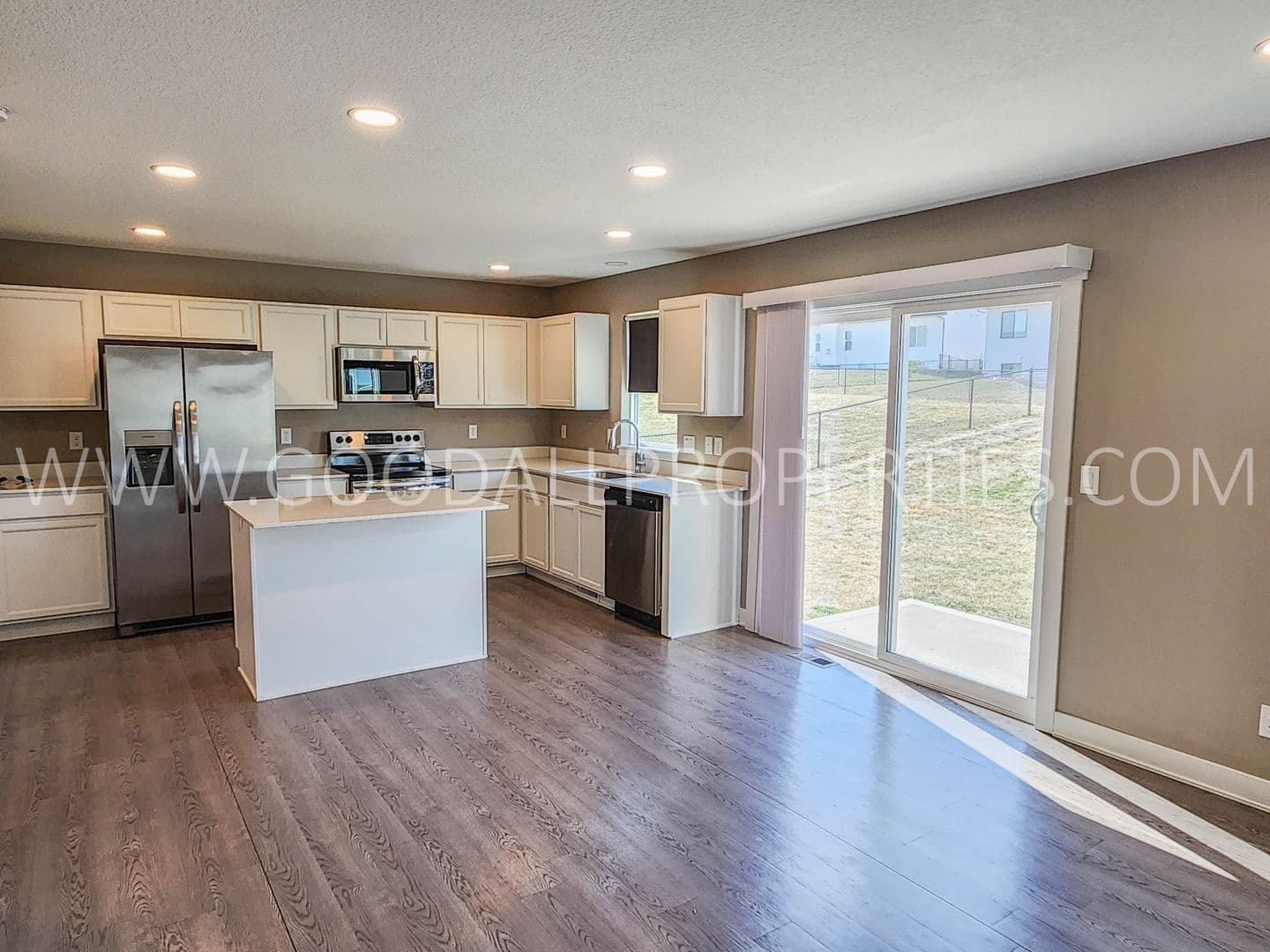 Adel House: 1920 Southbridge Dr