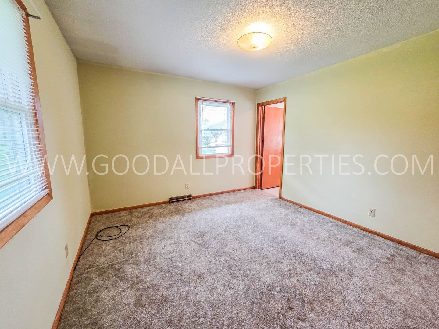 Perry House: 2412 Evelyn Street