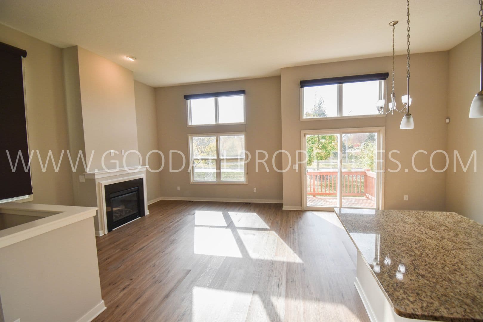West Des Moines Townhome: 7890 Cottonwood Lane