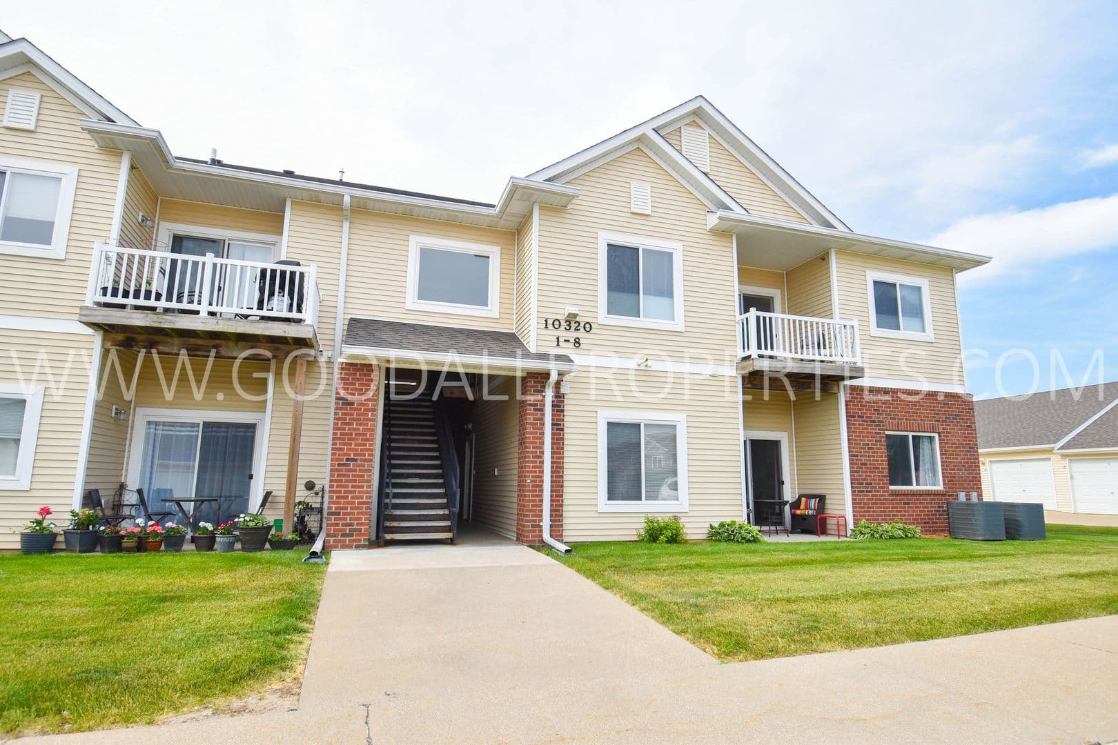 Johnston Condo: 10320 Norfolk Dr #4