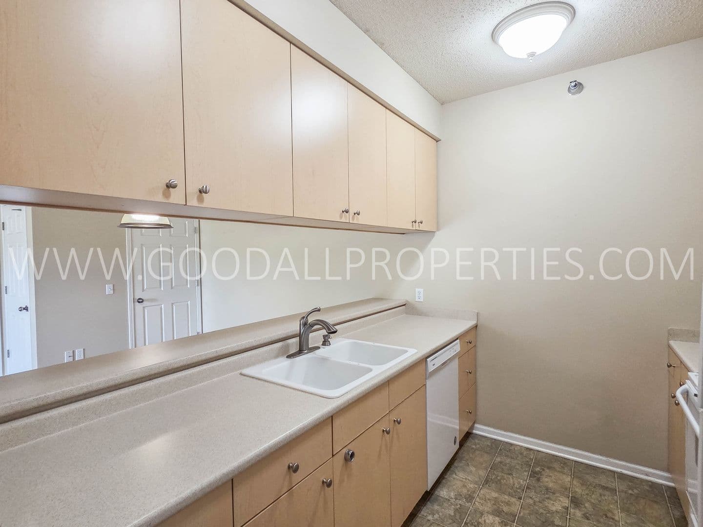Waukee Condo: 1760 SE LA Grant Pkwy #44