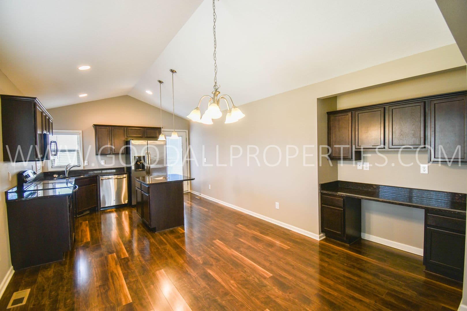 Waukee Townhome: 1255 SE Waddell Way
