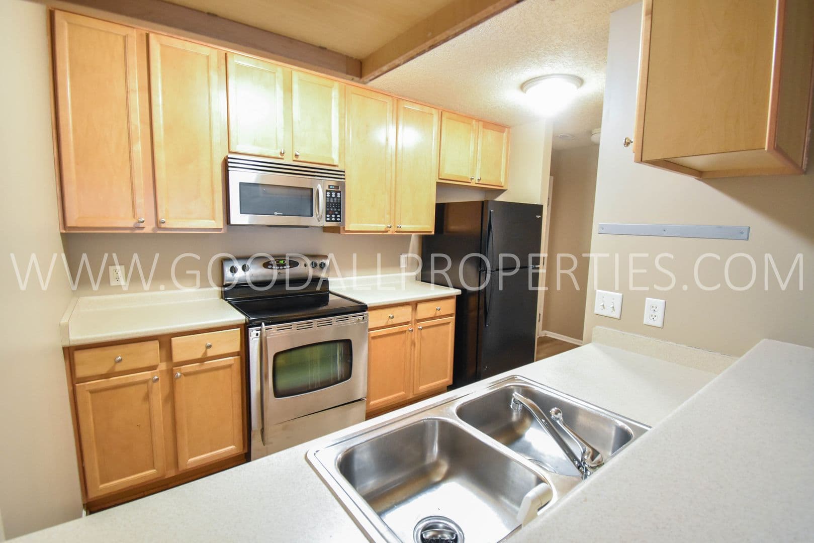 West Des Moines Townhome: 8601 Westown Pkwy #12104