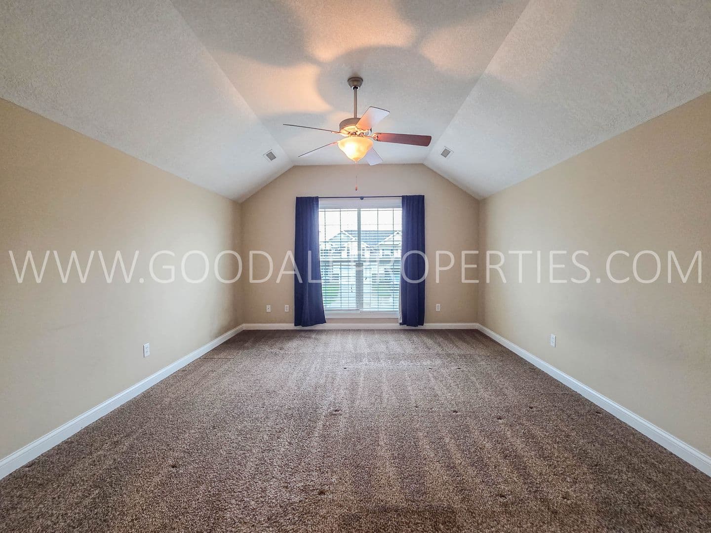 Waukee Townhome: 1990 SE Parkview Crossing Dr