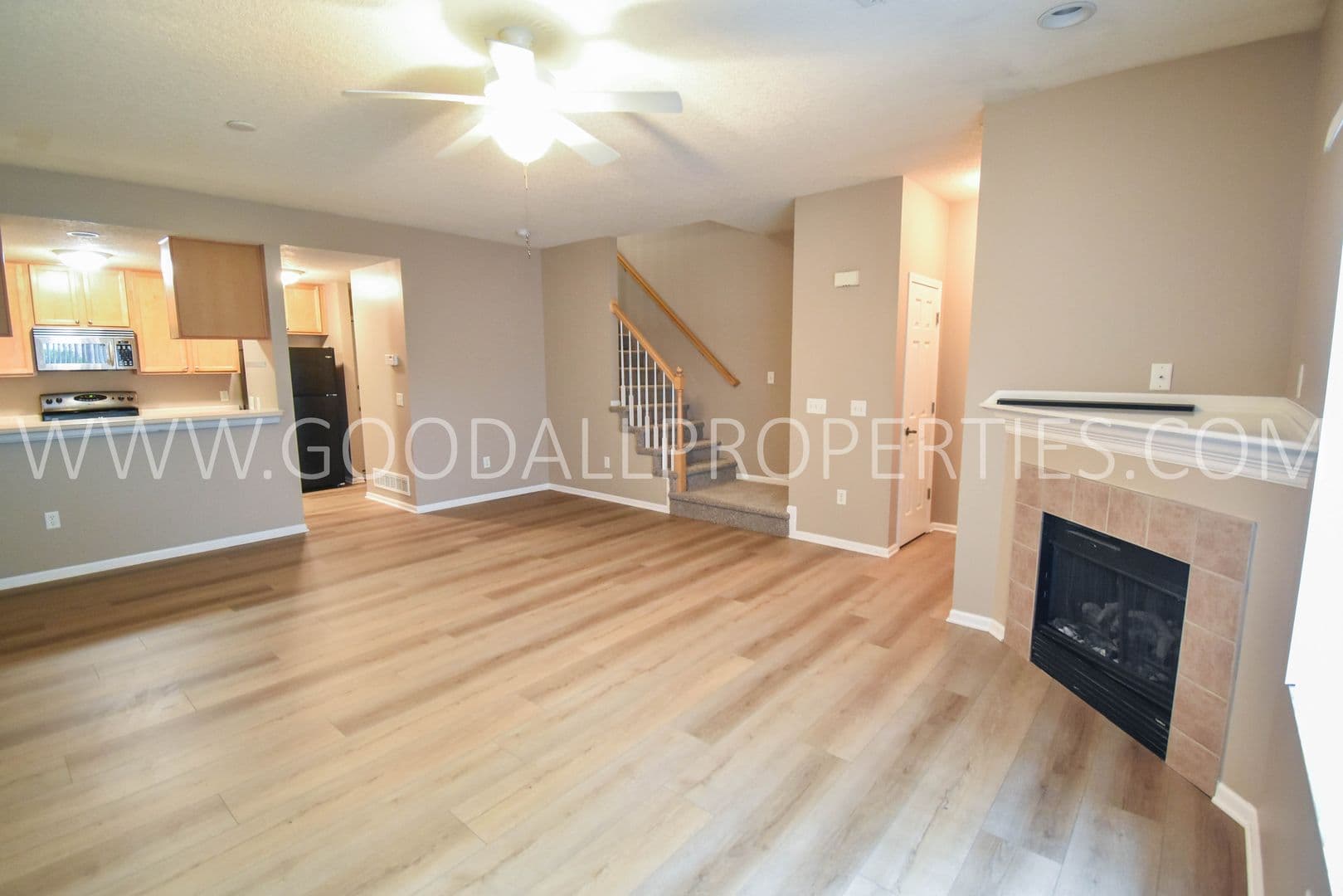 West Des Moines Townhome: 8601 Westown Pkwy #12104