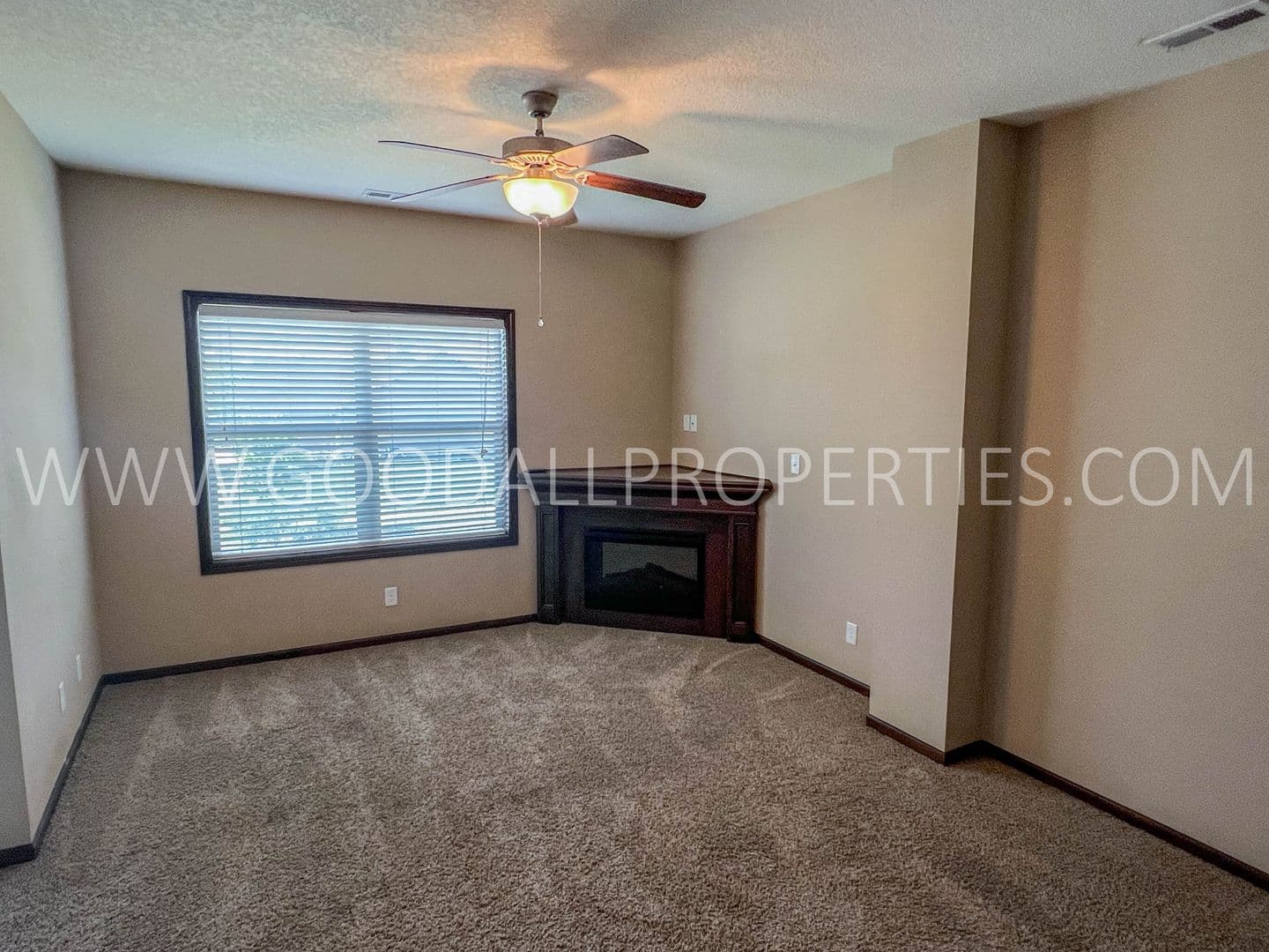 Ankeny Condo: 1211 NE Windsor Dr Unit 204