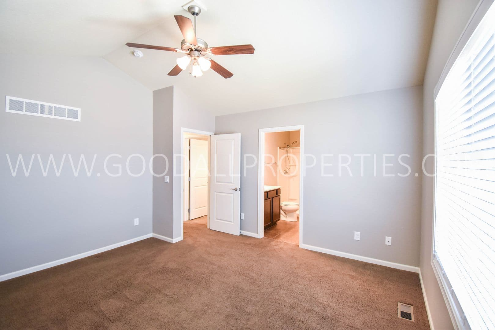 Waukee Townhome: 1255 SE Waddell Way