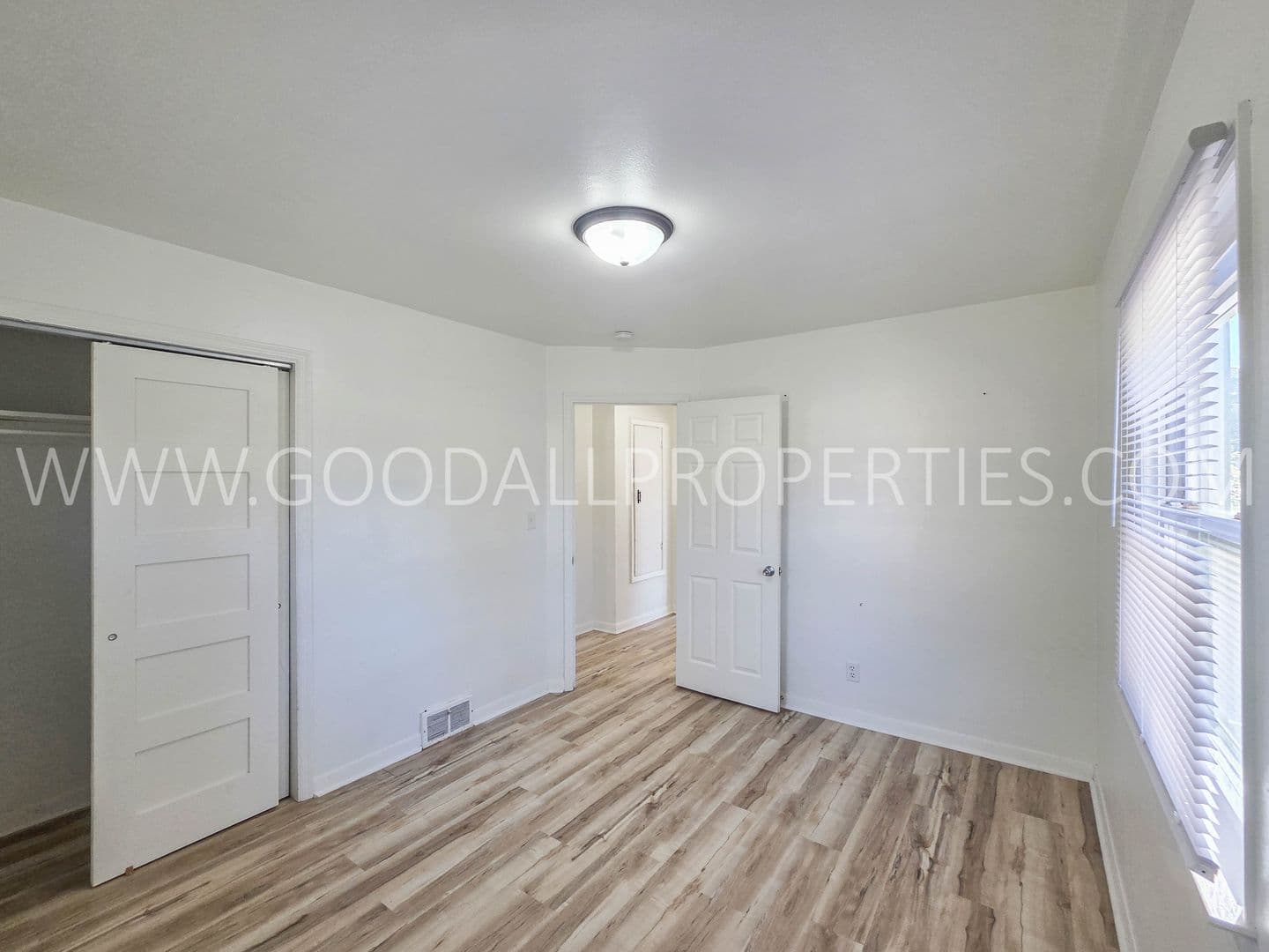 Des Moines House: 3409 SE 8th Street