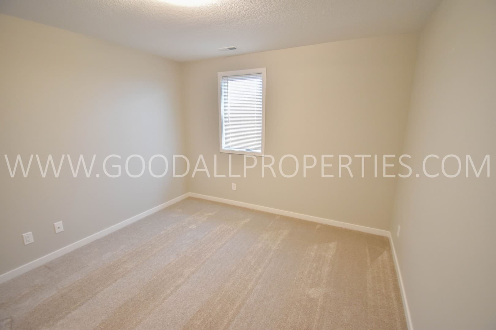 Clive Townhome: 16609 Wilden Dr