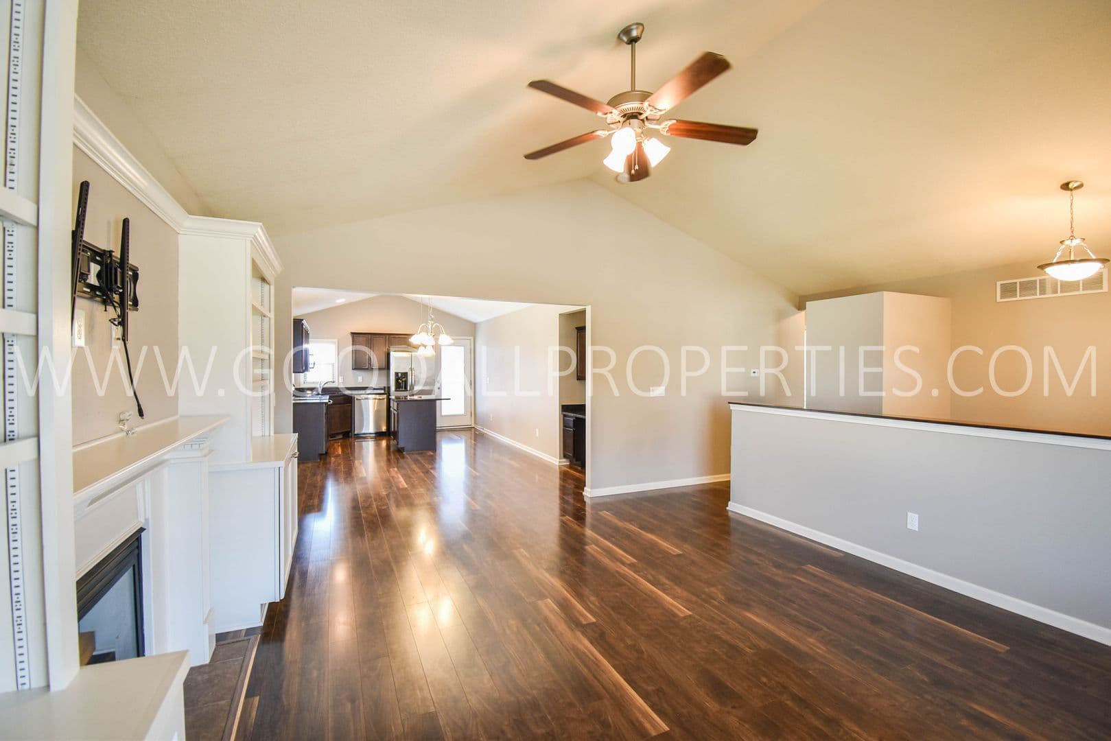 Waukee Townhome: 1255 SE Waddell Way