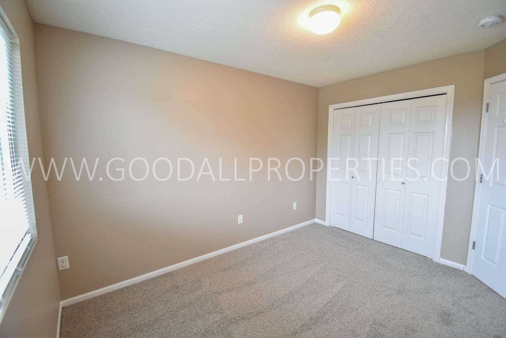 West Des Moines Townhome: 8601 Westown Pkwy #12104
