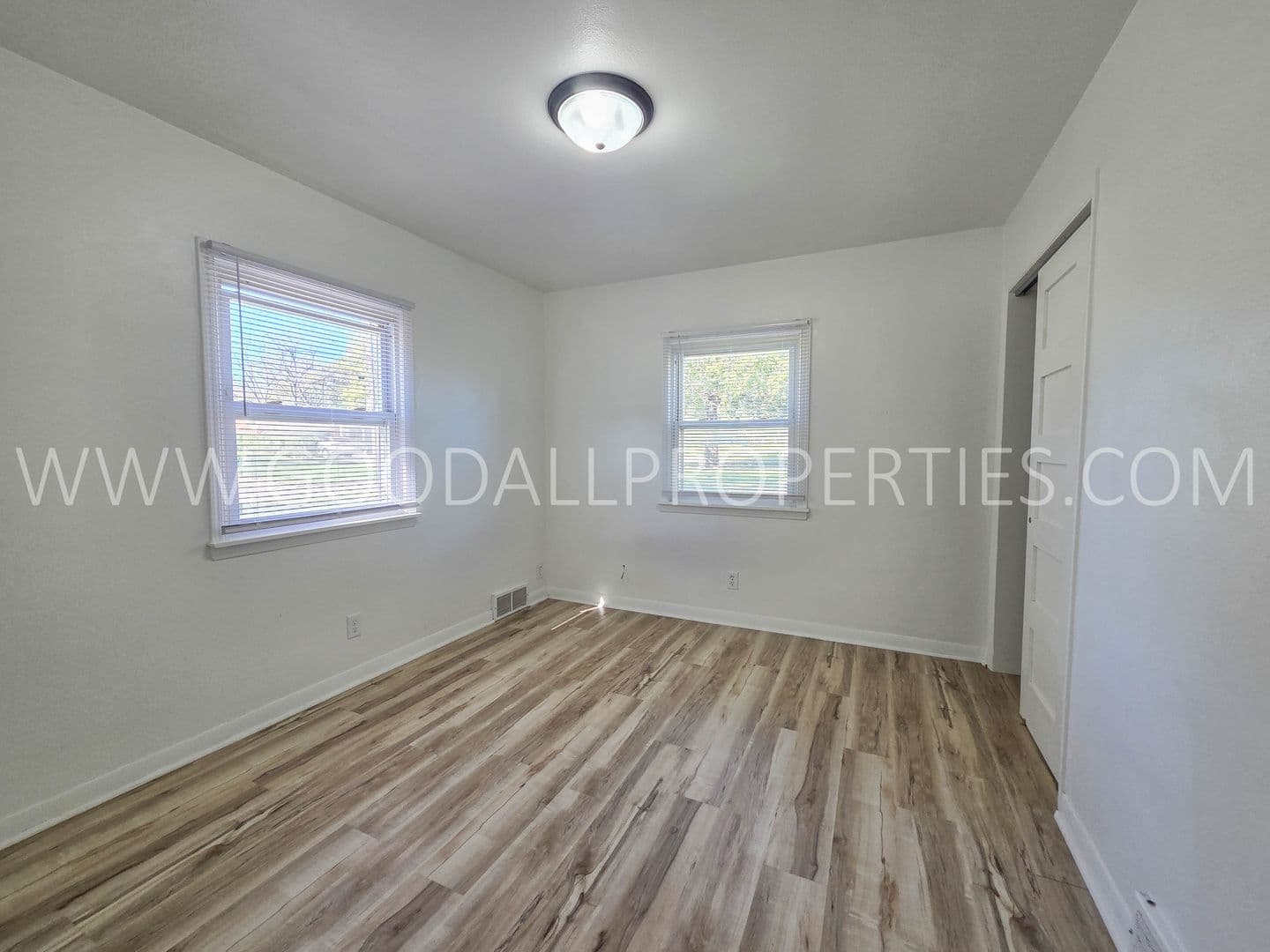 Des Moines House: 3409 SE 8th Street