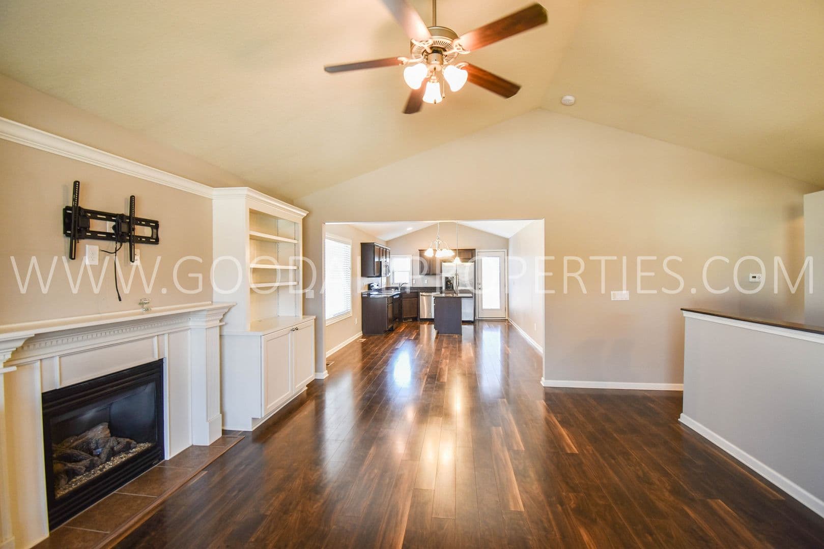 Waukee Townhome: 1255 SE Waddell Way
