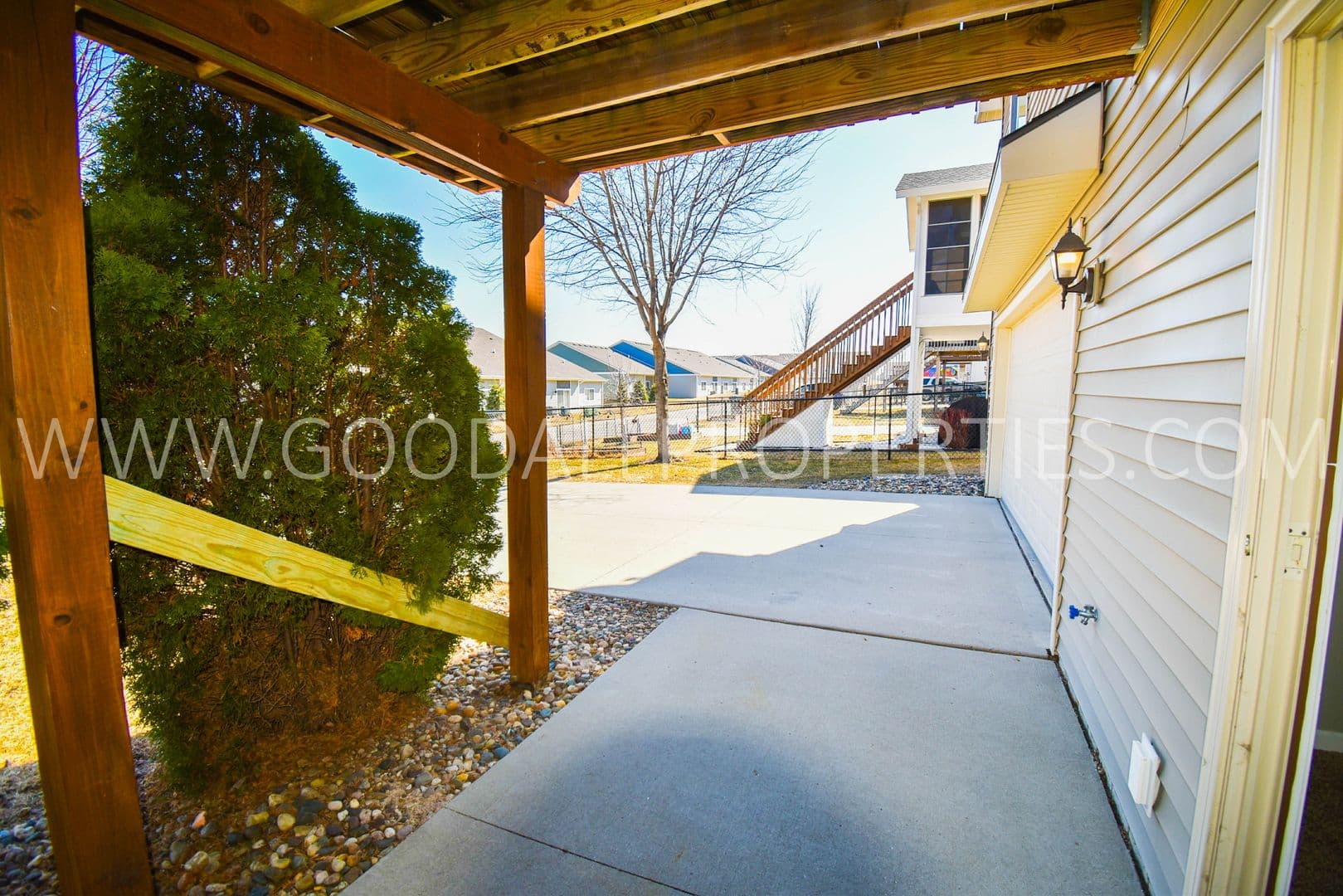 Waukee Townhome: 1255 SE Waddell Way
