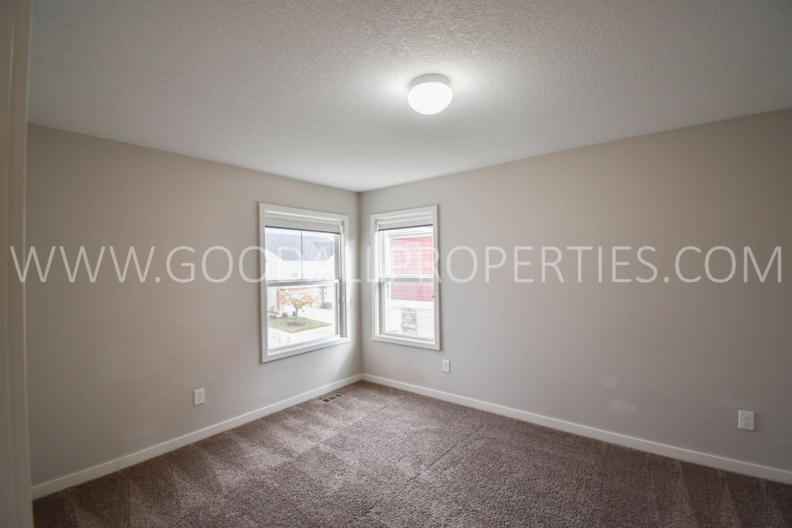 West Des Moines Townhome: 7890 Cottonwood Lane