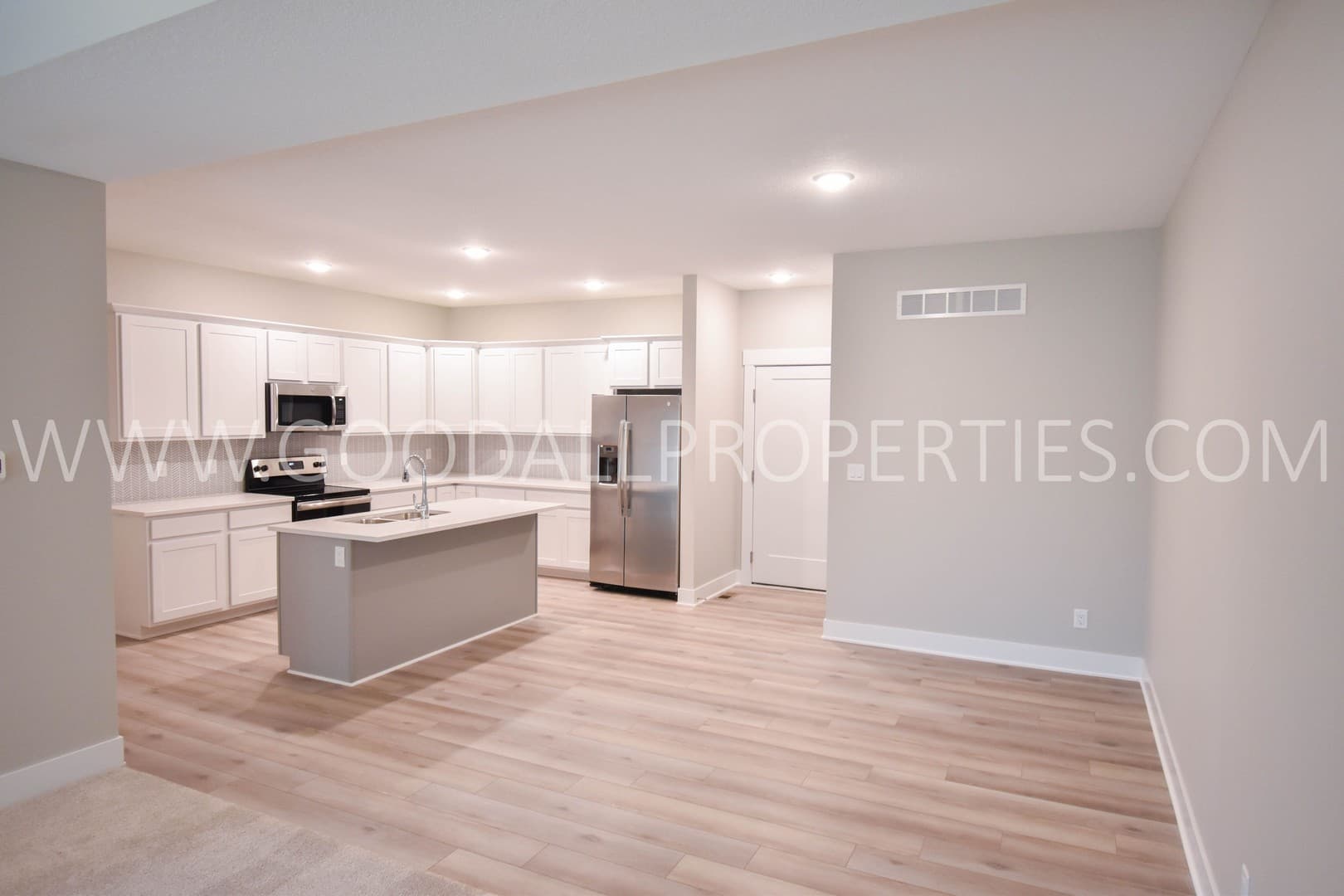 Clive Townhome: 16609 Wilden Dr