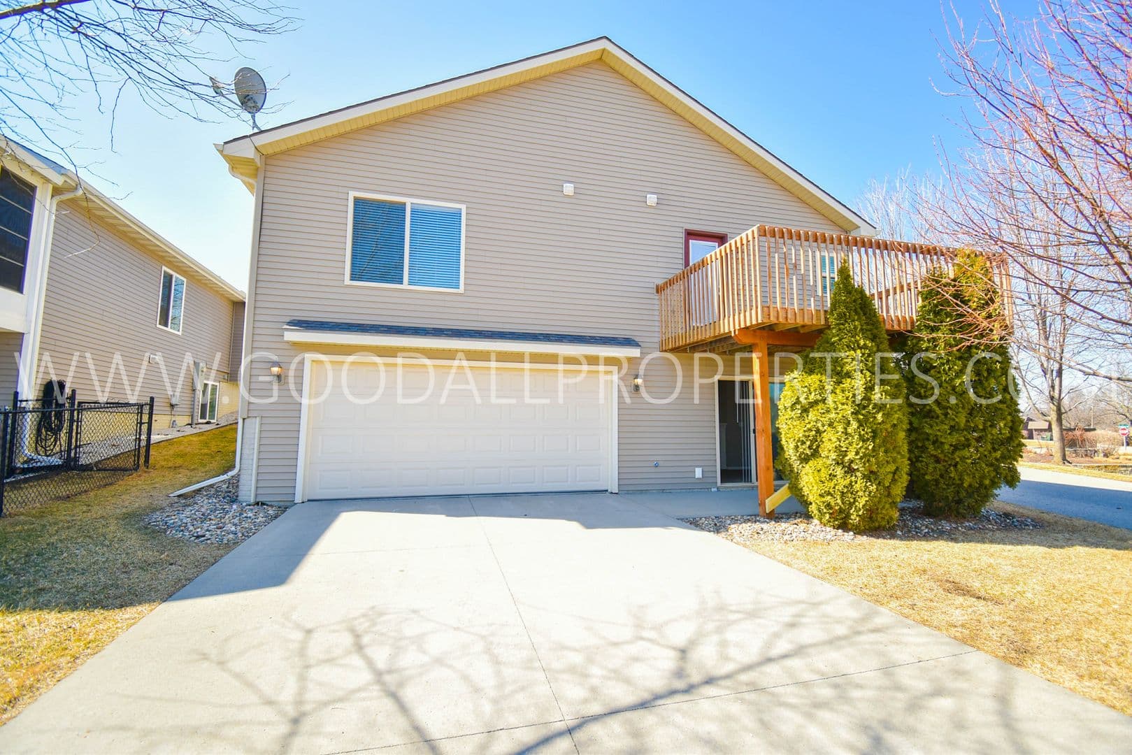 Waukee Townhome: 1255 SE Waddell Way