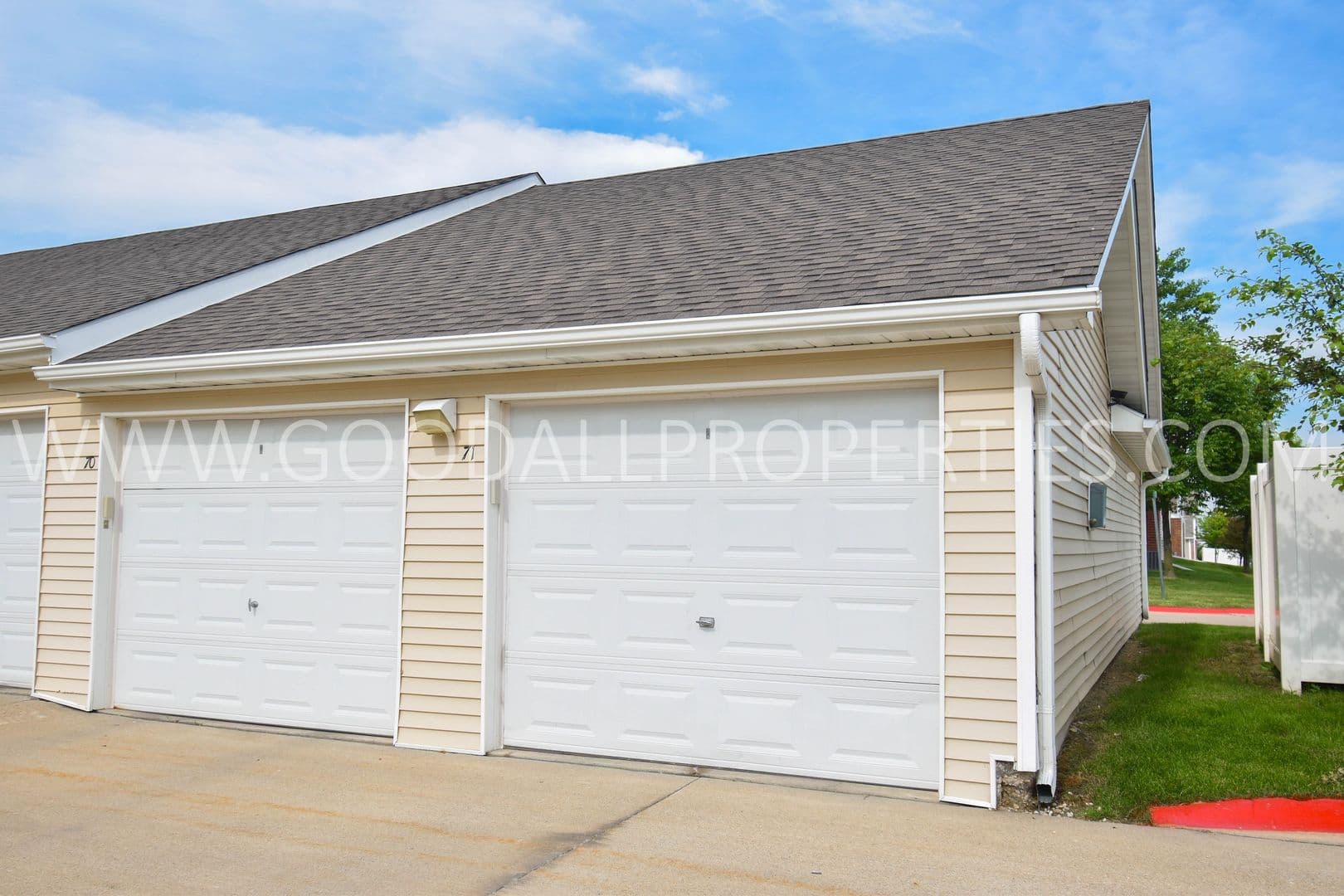 Johnston Condo: 10320 Norfolk Dr #4