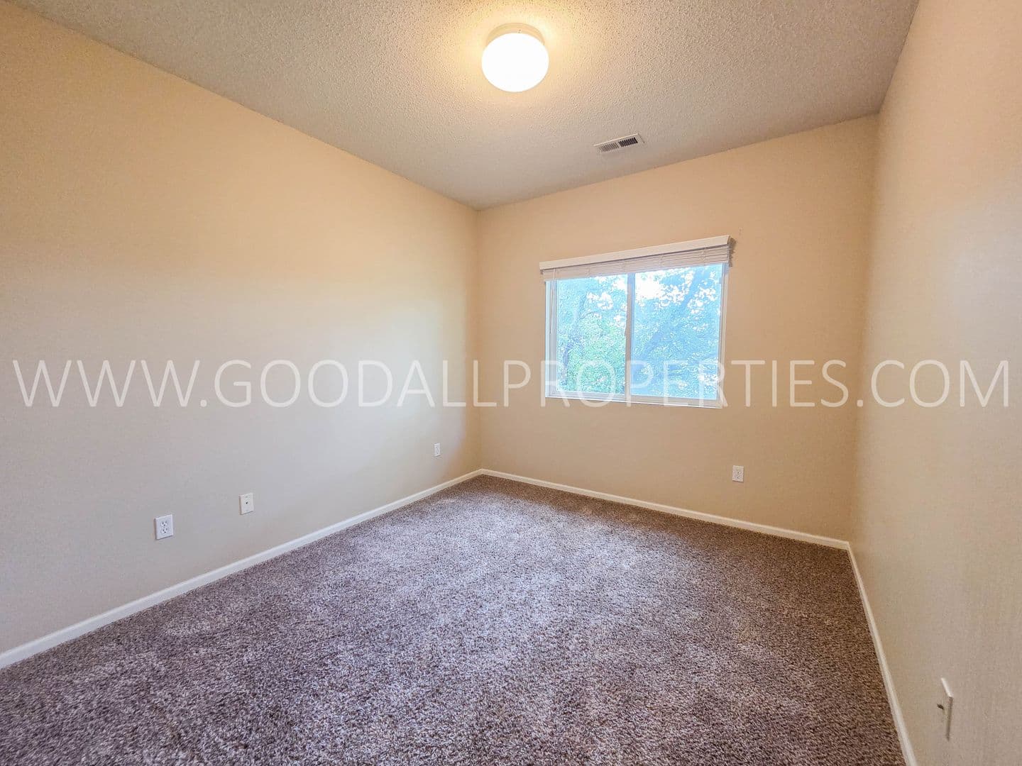 Waukee Condo: 1760 SE LA Grant Pkwy #44