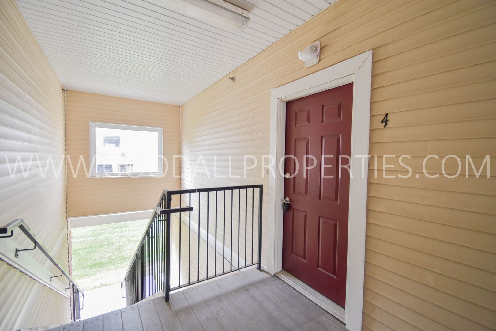 Johnston Condo: 10320 Norfolk Dr #4