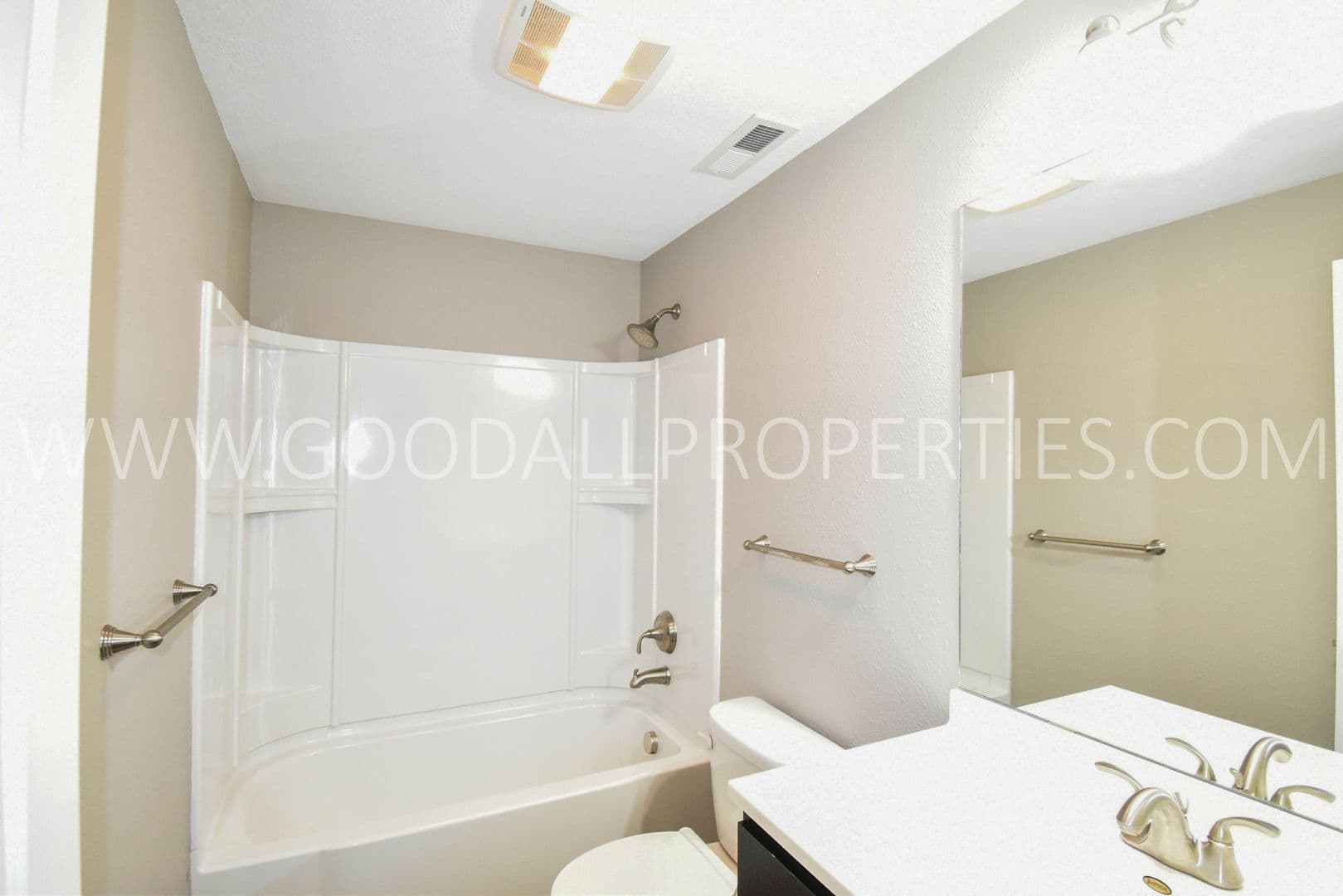 Waukee Townhome: 1255 SE Waddell Way