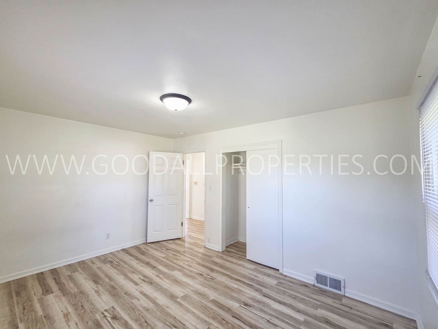Des Moines House: 3409 SE 8th Street
